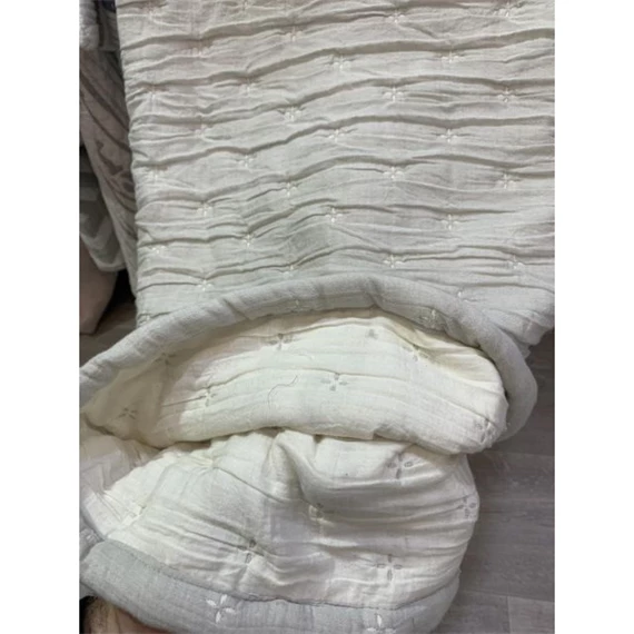 Ágytakaró 240x260 cm