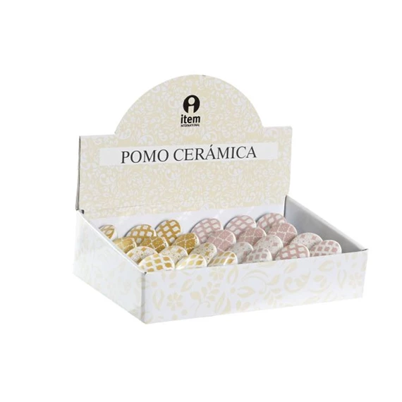 Ajtógomb 4x4x2,5 cm 6 féle