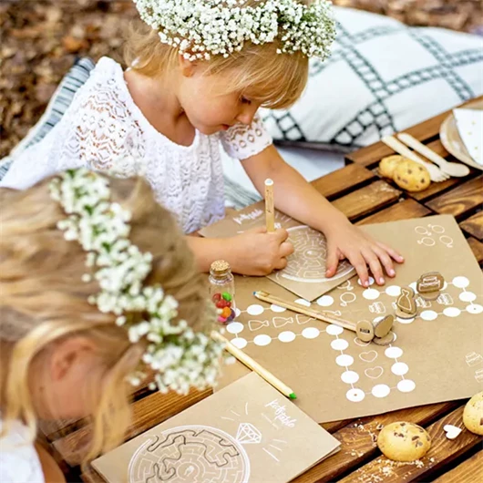 Játékok, aktivitási készletek