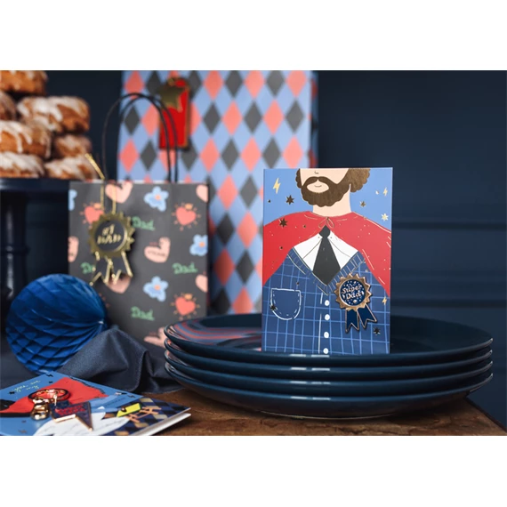 Kártya zománc kitűzővel super dad 11x15,5 cm