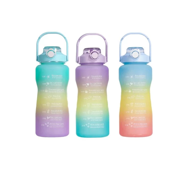 Kulacs 2 L-es 10,5x10,5x30,5 cm 3 féle