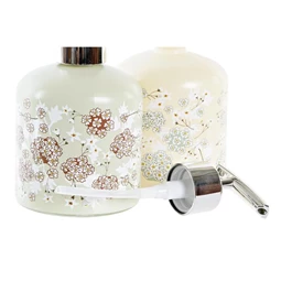 Szappantartó 8x8x14 cm 350 ml 2 féle