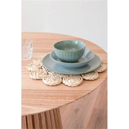 Tányér csíkos 20x20x4,5 cm 600 ml