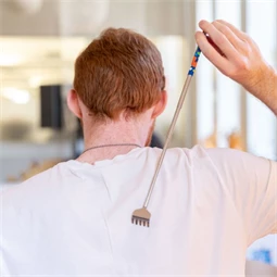 Teleszkópos hátvakaró, botanikus 50 cm