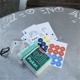 Utazó póker szett 9,5x12x3,5 cm